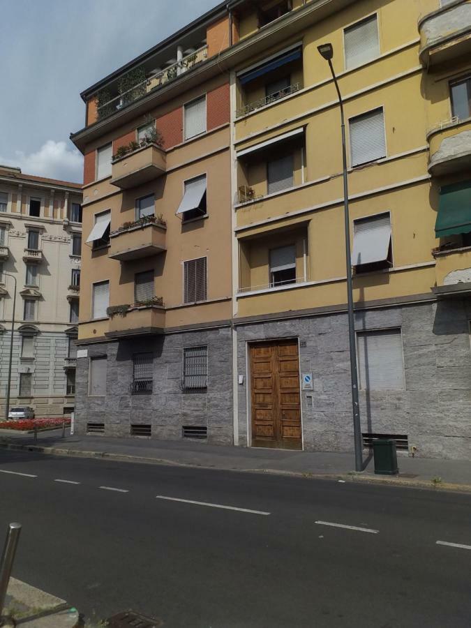 Meta Italy Da Silvia Apartment Milan Exterior photo